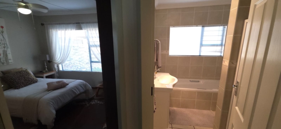 3 Bedroom Property for Sale in Grimbeeck Park North West